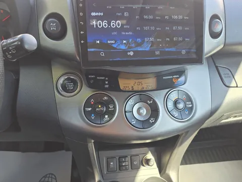 Toyota RAV4 2.0 4WD CVT — фото 18