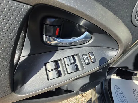 Toyota RAV4 2.0 4WD CVT — фото 19